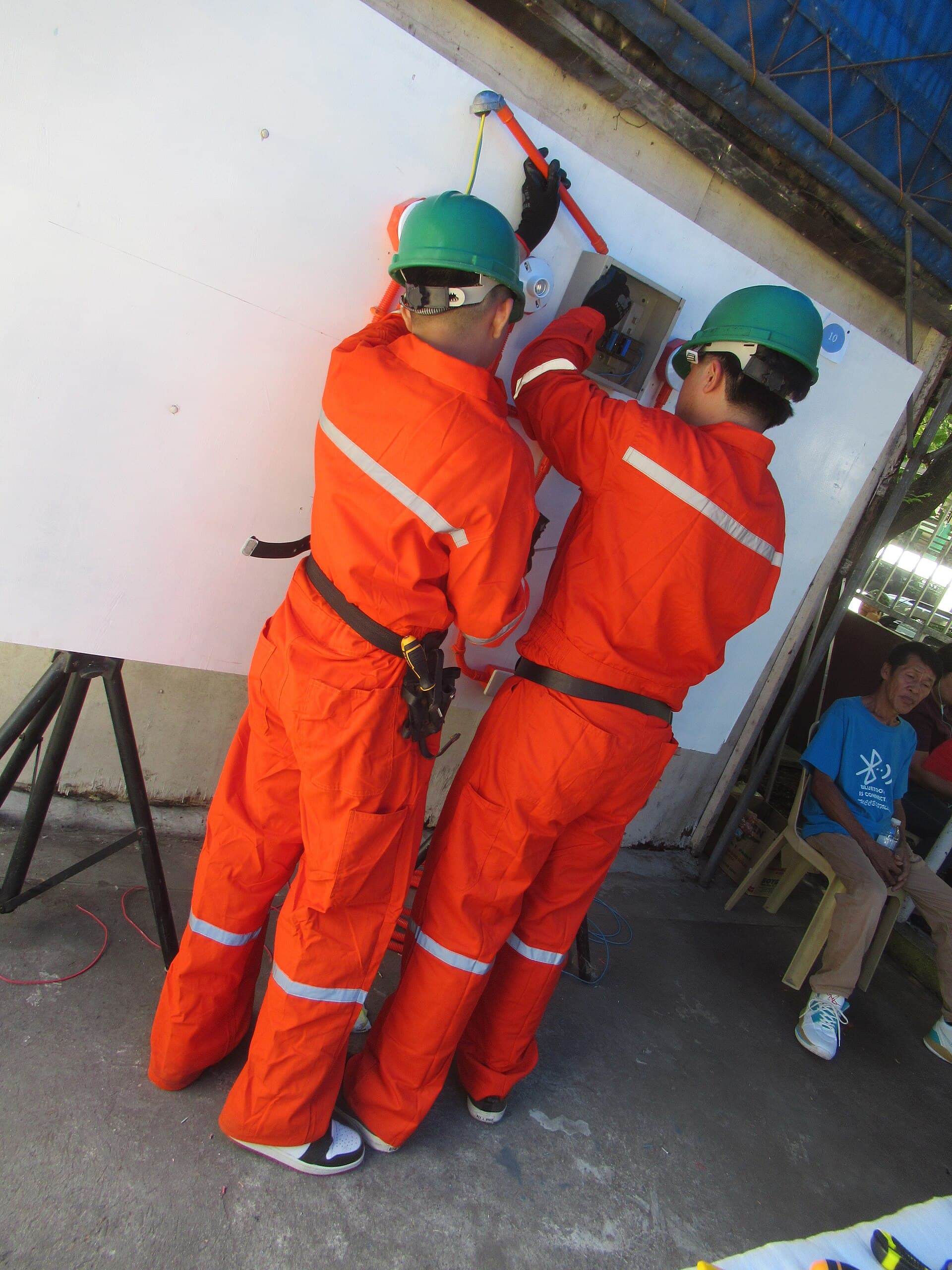 Cable lining work