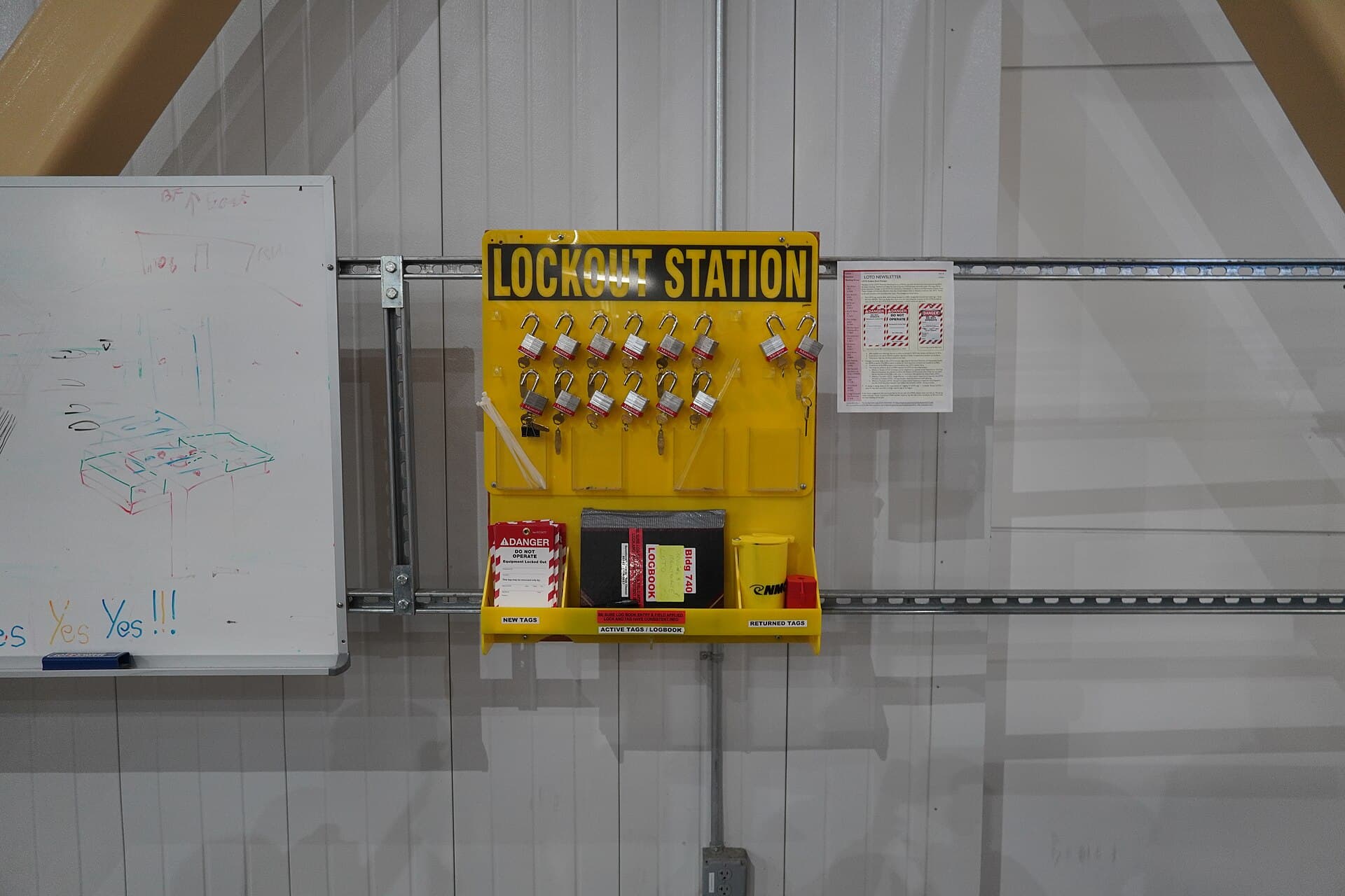 Lockout station